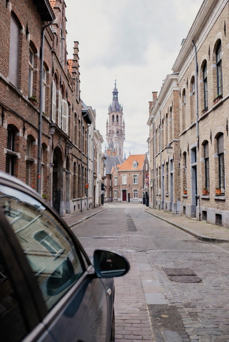 Straatbeeld tijdens een roadtrip in Antwerpen